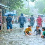 लगातार बारिश के बीच बच्चों और बुजुर्गों का रखें खास ख्याल, संक्रमण और जलभराव से बचाव के लिए अपनाएं ये सावधानियां