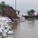 गंगा का जलस्तर बढ़ने से पटना में खतरा कायम, निचले इलाकों पर प्रशासन की नजर